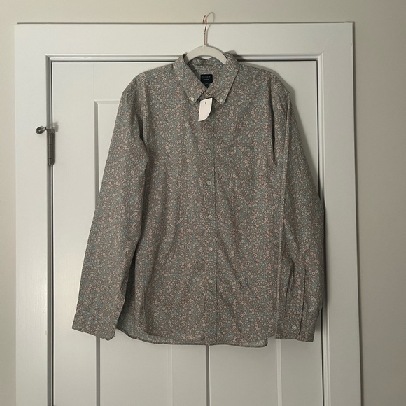 J.CREW! NWT! Button Down Shirt - Picture 1 of 3